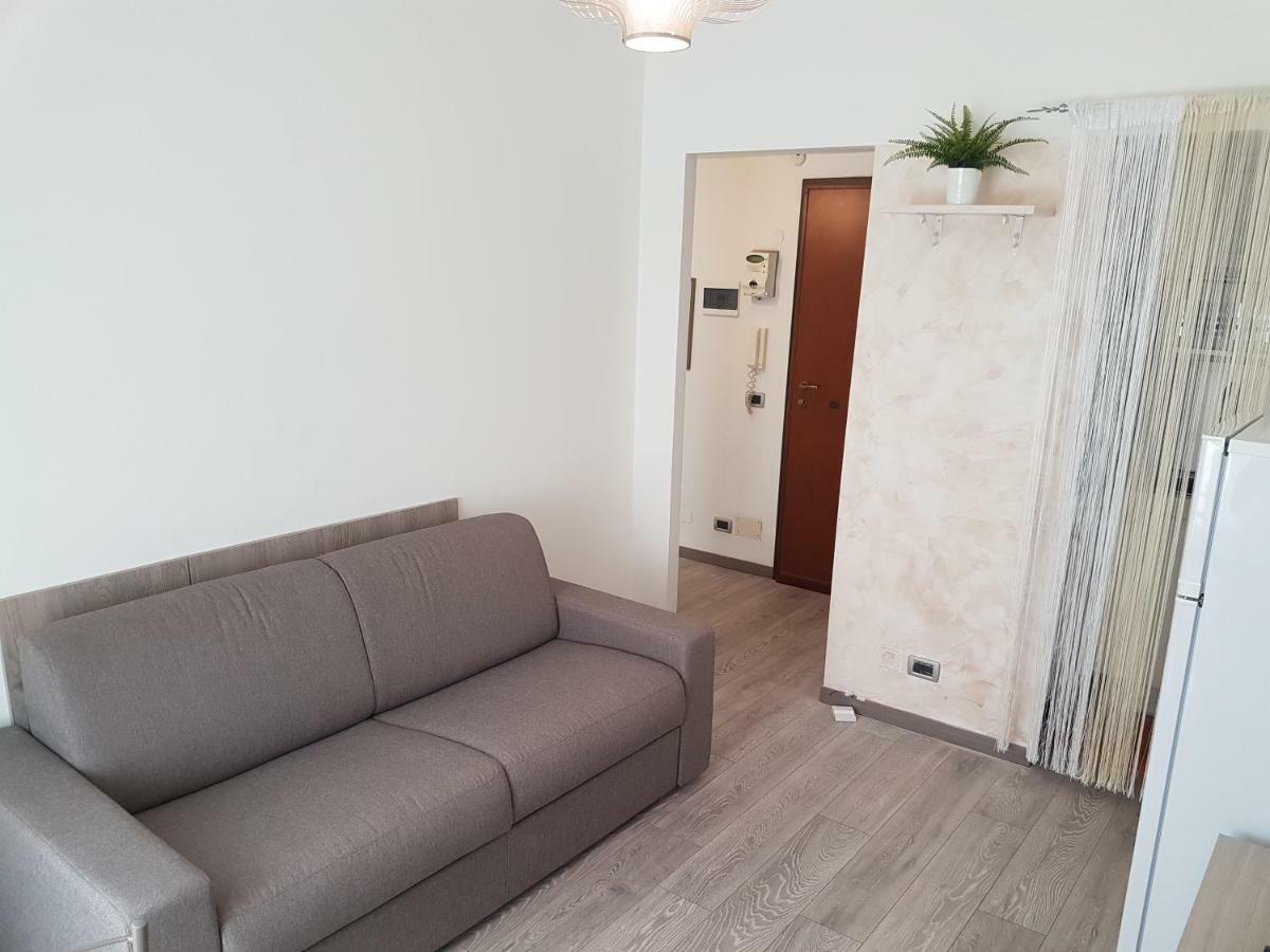 Apartmán Sant Ambrogio Flat Milán Exteriér fotografie